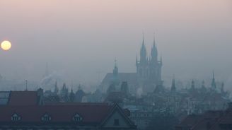 Praha v době smogu zavede MHD zdarma, město za opatření zaplatí miliony korun denně