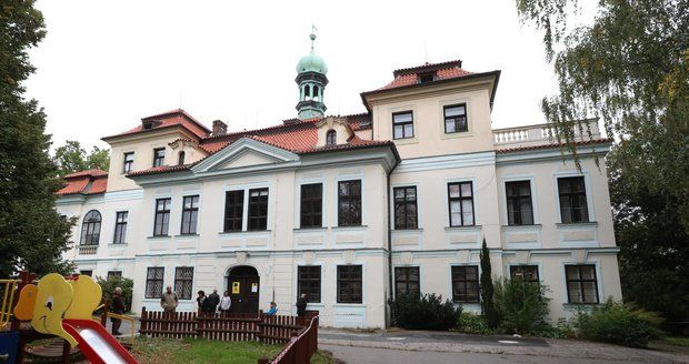 Veleslavínský zámek se otevřel na jeden den veřejnosti.