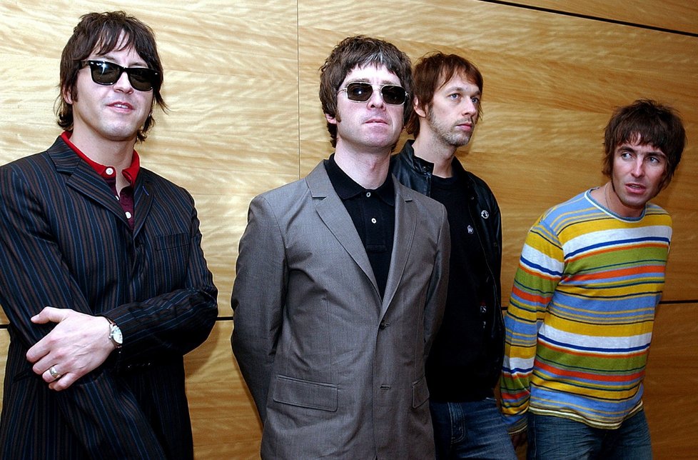 Oasis se rozešli v roce 2009 na koncertě v Paříži.