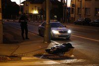 Děsivý nález v Zenklově. Policisté při pochůzce objevili tělo na chodníku