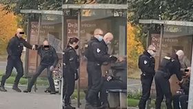 Video na YouTube zachytilo policistu bez roušky, jak dvakrát udeřil muže v Praze bez roušky.