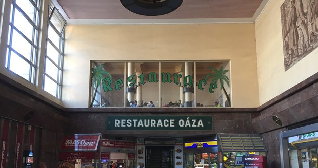 Legendární smíchovská nádražní restaurace Oáza