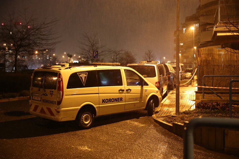 V Tupolevově ulici byla nalezena mrtvola. Případem se zabývají pražští policisté.