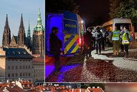 Pod okny Zemana se protestovalo: Aktivisté odmítali opustit Pražský hrad, odvezla je policie