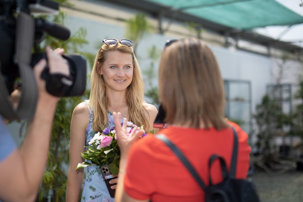V trojské Botanické zahradě začala obří výstava o jehličnanech. Slavnostního zahájení se zúčastnily i vybrané české celebrity.
