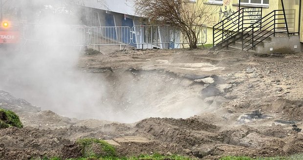 Závada na potrubí, ilustrační foto. Závada na potrubí, ilustrační foto.