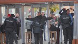 Hádky kolem kontrol na Hradě: Kancelář vyzvala PČR k rychlému jednání, chce je přesunout