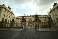 Pražský hrad jen pro vyvolené? Zda je, nebo není veřejným prostranstvím, rozhodne Nejvyšší soud