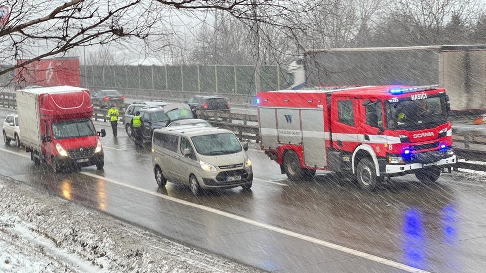 Hromadná nehoda na D0. (21. ledna 2022)