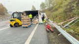 Hodiny zavřená D5 na Prahu! Dva zranění po nehodě kamionů