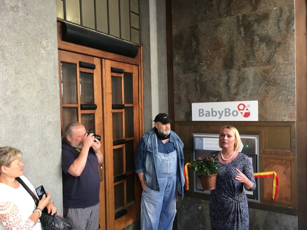 Babybox na radnici Prahy 2.