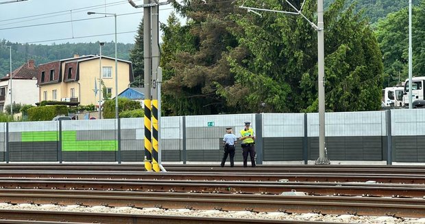 Muže v Radotíně zasáhl elektrický proud. (23. května 2023)