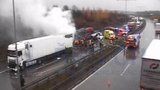 Smrťák na Pražském okruhu: Silnice byla pět hodin neprůjezdná, hořel kamion