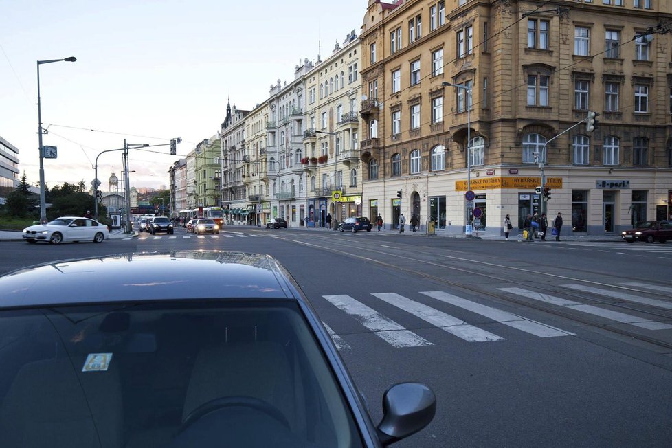 Současná podoba Dukelských hrdinů a Veletržní.