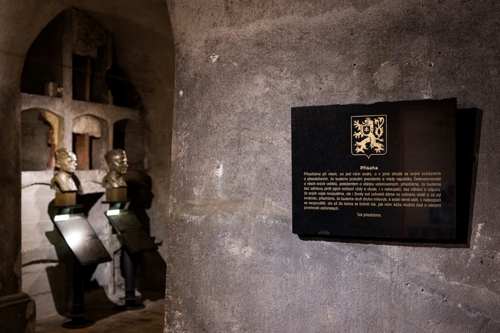 Výstava v Národním památníku hrdinů heydrichiády v chrámu Cyrila a Metoděje v Resslově ulici v Praze na snímku ze 17. června 2022.