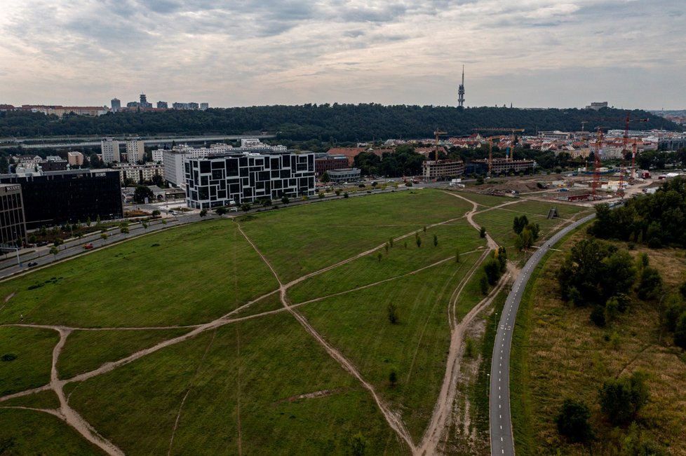 Na Rohanském ostrově byla zahájena stavba Rohan City. (15. září 2021)