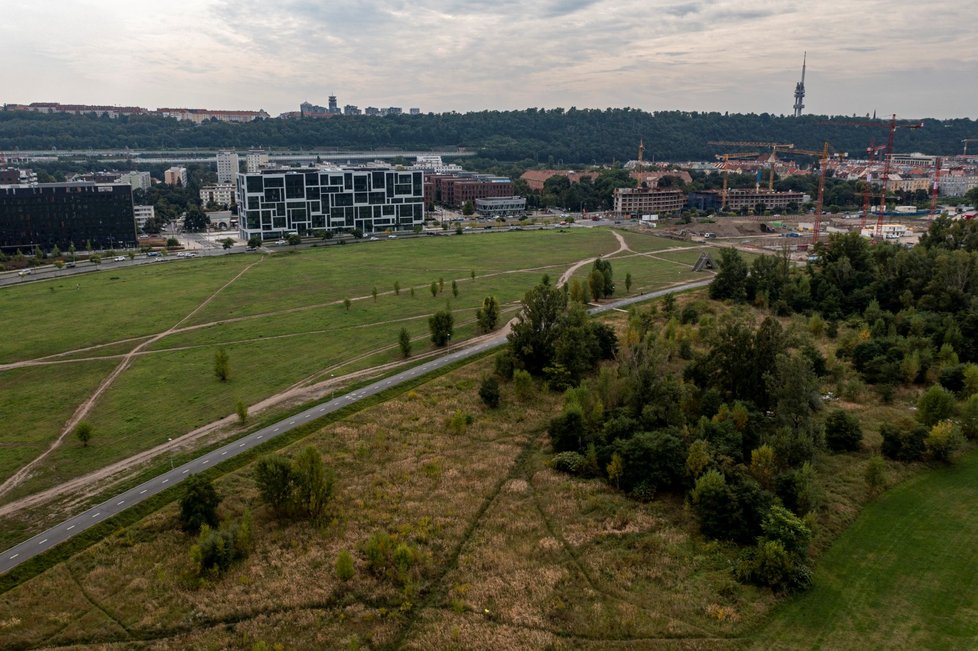 Na Rohanském ostrově byla zahájena stavba Rohan City. (15. září 2021)