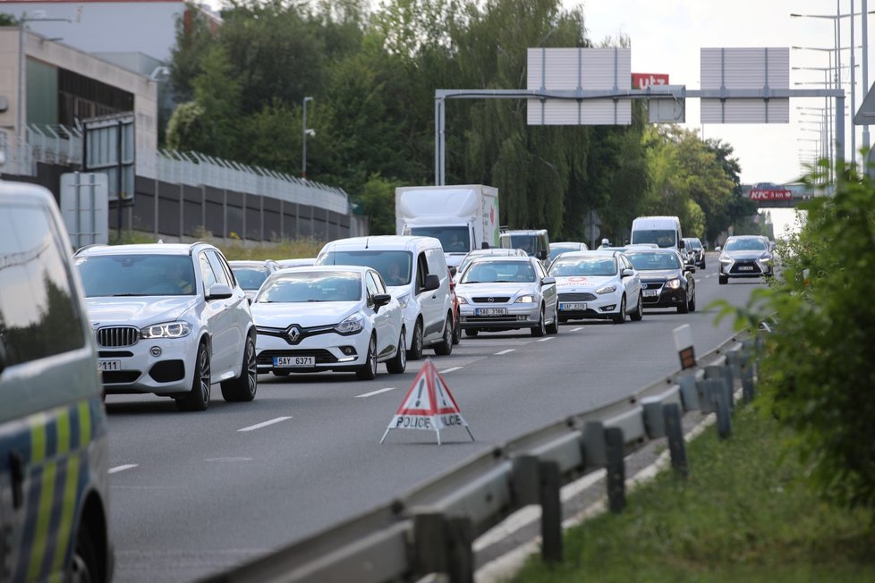 Vážná nehoda na Rozvadovské spojce. (17. srpna 2022)