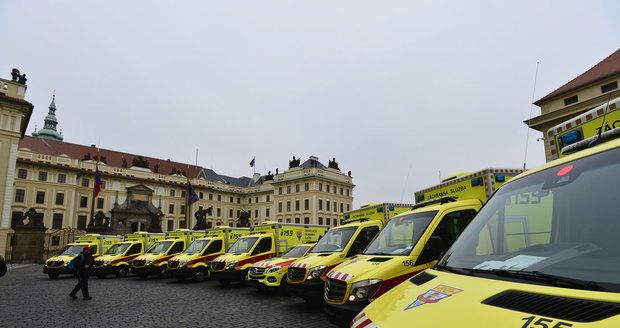360stupňové foto: Podívejte se do útrob nových sanitek pražských záchranářů