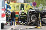Nehoda v Budovatelské ulici v Satalicích, 24. dubna 2020.