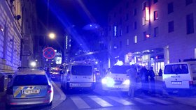 Cizinec vyhrožoval sebevraždou a bombou v pokoji: pražský hotel museli evakuovat.