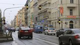 Praha experimentuje na řidičích. Semafory na magistrále zapíná, vypíná a zapíná