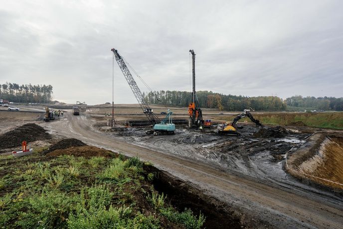 Stavba pražského okruhu mezi D1 a Běchovicemi (část 511) Stavba pražského okruhu mezi D1 a Běchovicemi (část 511)