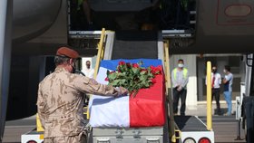 Poslední rozloučení s vojačkou Michaelou Tichou na Sinaji, kde zemřela. 13. 11. 2020