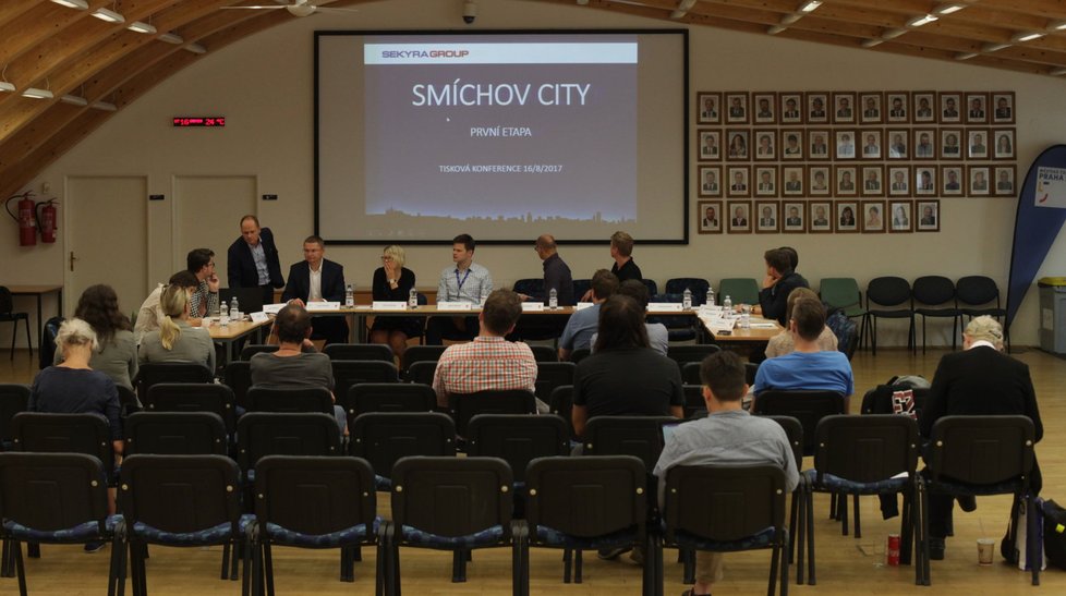 Tisková konference k projektu Smíchov City.