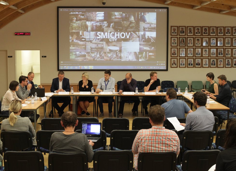 Tisková konference k projektu Smíchov City.