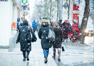 Pátek třináctého v Praze začalo i sněžit (13.12.2019)
