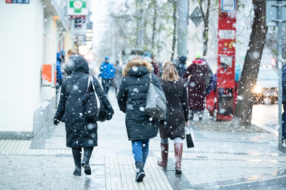 Pátek třináctého v Praze začalo i sněžit (13.12.2019)