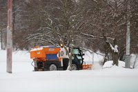 Zimní údržba komunikací Prahu vyjde na 810 milionů. Při mírné zimě může město ušetřit 100 milionů