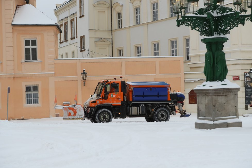 Sníh zasypal Prahu, 8. února 2021.