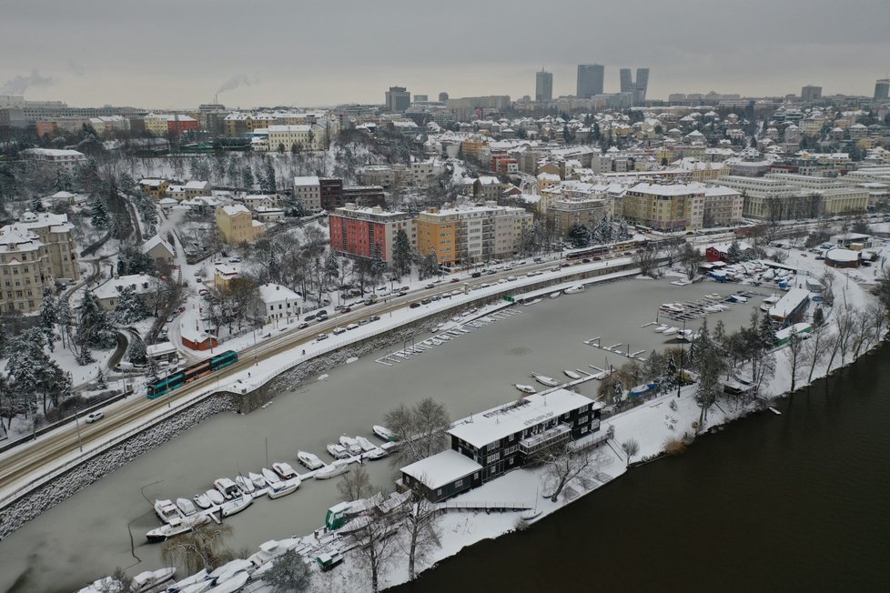 Sníh v Praze (8. února 2021)