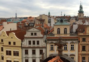 Stověžatá Praha má 550 věží a věžiček.
