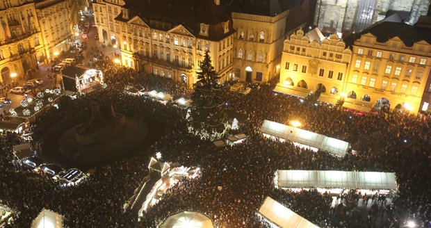 Rozsvícení vánočního stromu na Staroměstském náměstí v Praze – 2016