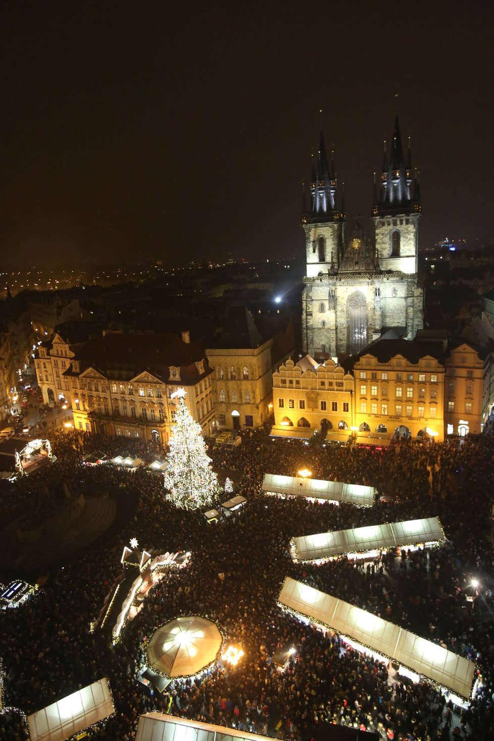 Rozsvícení vánočního stromu na Staroměstském náměstí v Praze - 2016