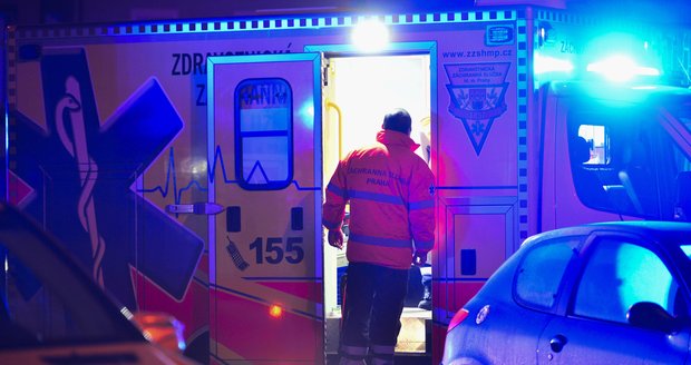 9 dětí a 5 dospělých se otrávilo plynem na Opavsku: Celá pěstounská rodina skončila v nemocnici