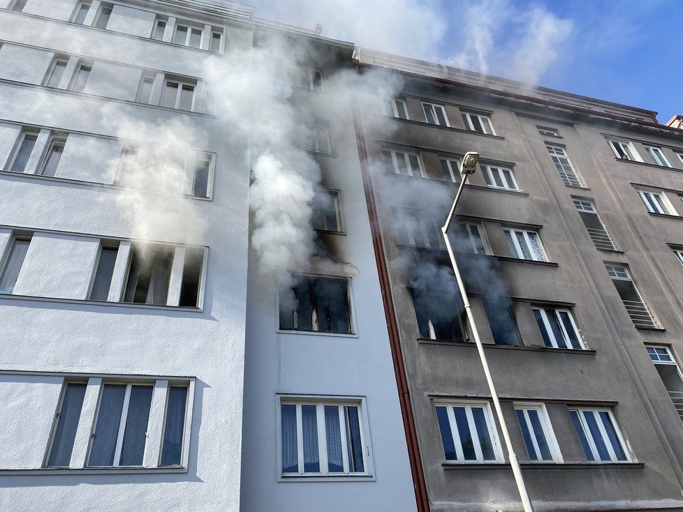 Výbuch bytu ve Strojnické ulici v Holešovicích, 1. července 2020