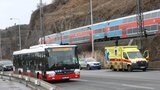 Tragédie v Suchdole: Vlak srazil muže (†23). Cestující evakuovali, doprava byla omezena