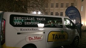 Taxi pro seniory