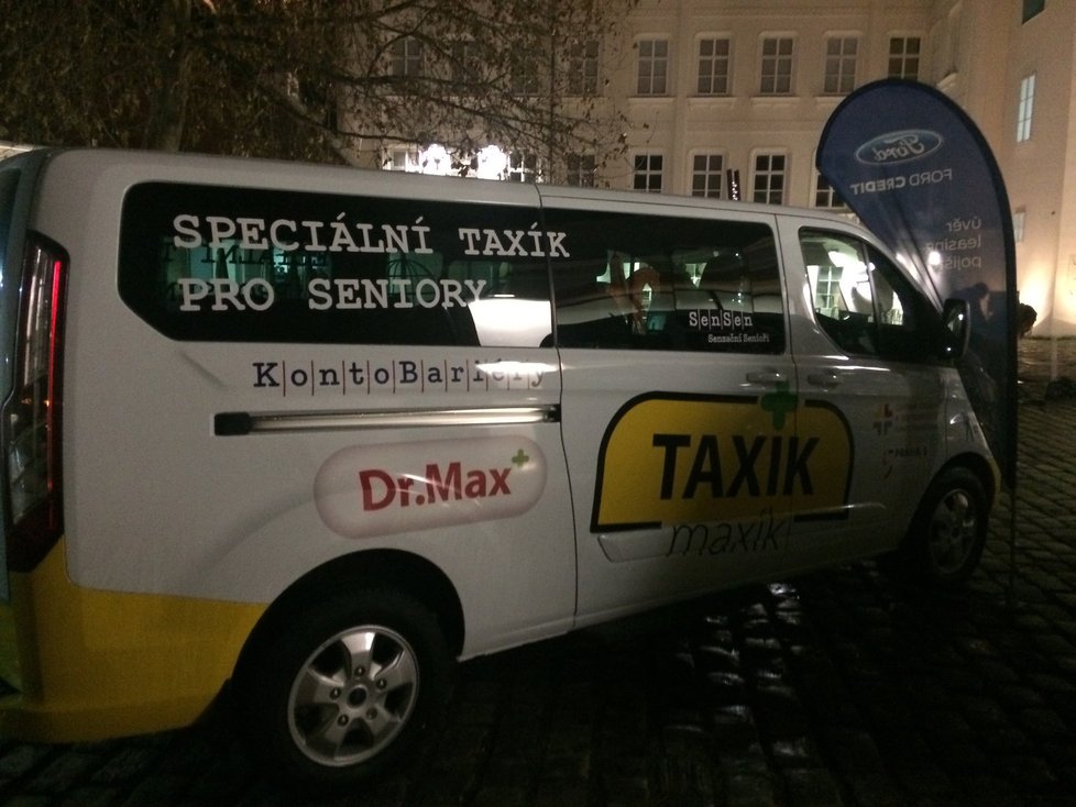 Taxi pro seniory
