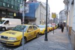 Taxikáři požadují zvýšit maximální cenu za kilometr na 38 až 45 korun. Praha ale tolik nechce.