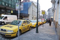 Pražský magistrát: Hrubí taxikáři bez angličtiny skončí!