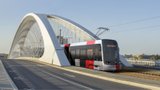 Tohle jsou nové pražské tramvaje: Antikolizní systém a víc místa pro cestující, vyjedou v roce 2025
