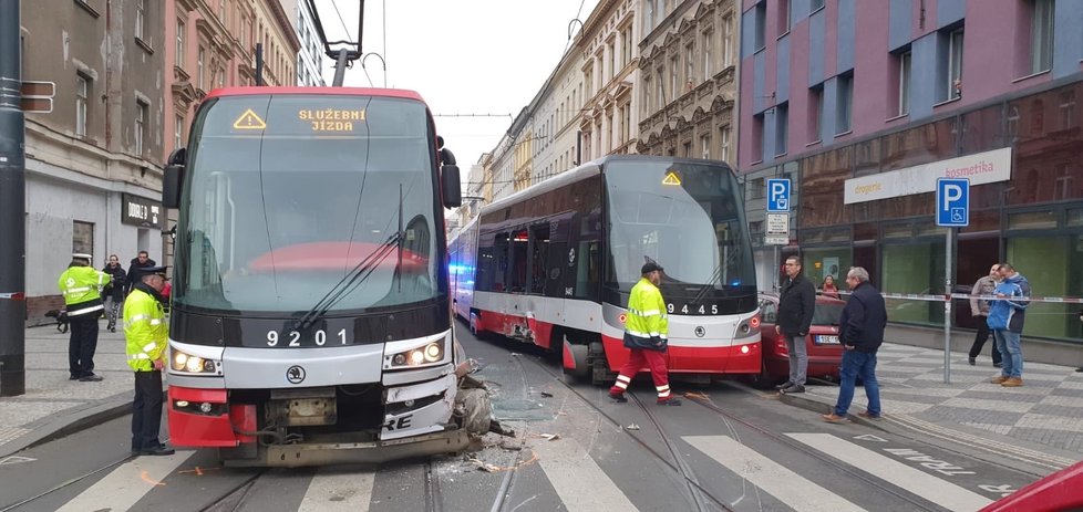 U I. P. Pavlova se srazily dvě tramvaje.