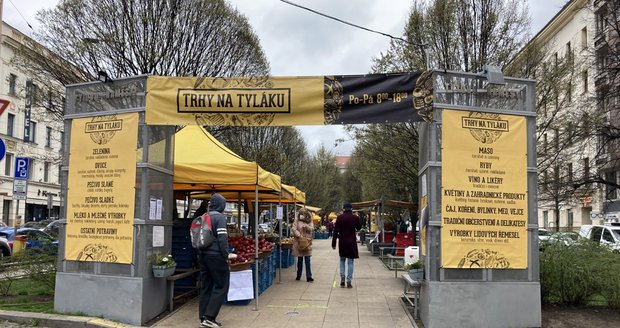 Znovuotevření trhů na Tylově náměstí. (12. 4. 2021)