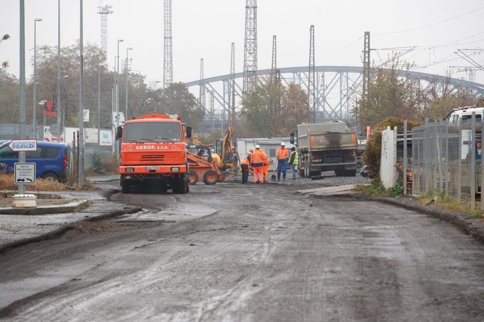 Praha chystá nový systém na koordinaci plánovaných oprav komunikací a chodníků.