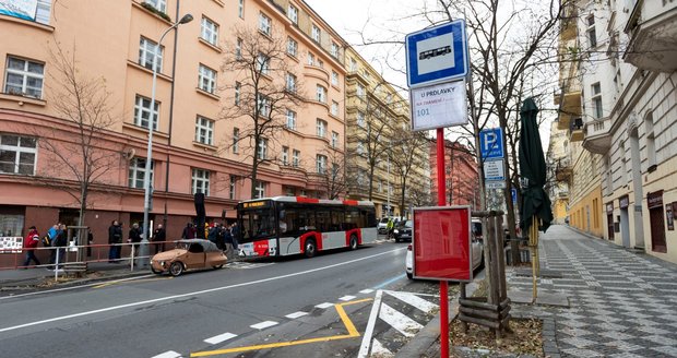 Nová zastávka na Žižkově s názvem U Prdlavky byla odhalena 22. listopadu 2021.